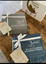 Afbeelding in Gallery-weergave laden, Gebedskleed met naam