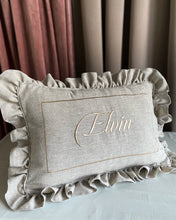 Afbeelding in Gallery-weergave laden, Vintage kussen met franjels